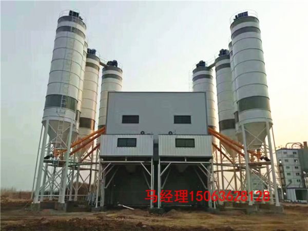 在使用初期，混凝土攪拌站有什么注意事項(xiàng)？